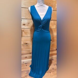Beautiful sleeveless maxi dresss